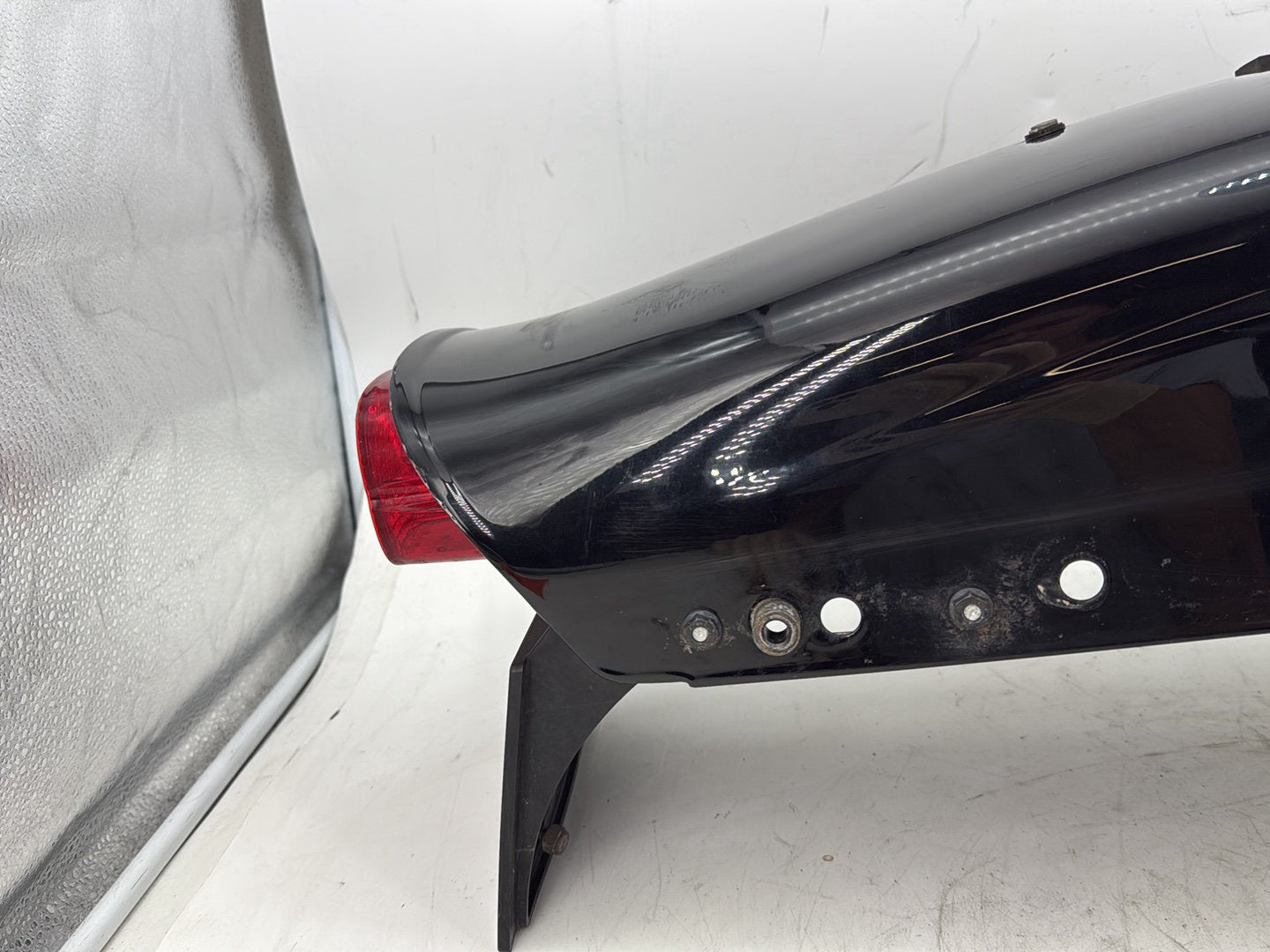 2012 Harley Dyna FXDF Fat Bob OEM Rear Wheel Fender Taillight Brake Lamp