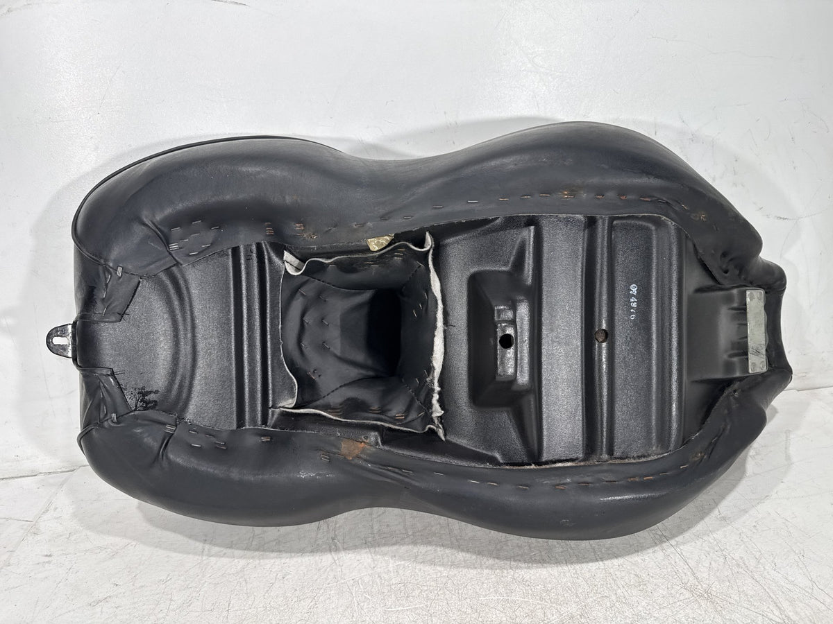 1995 Harley Electra Glide Touring FLHT OEM Passenger Rider Driver Seat Saddle