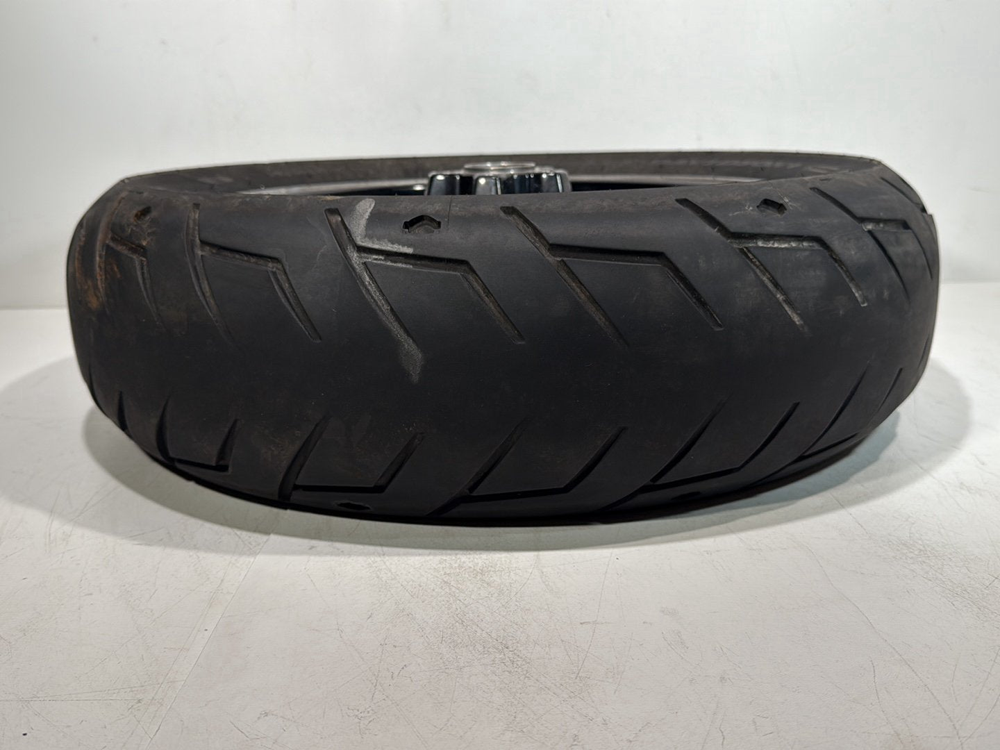 2007 - 2017 Harley-Davidson Dyna Wide Glide Rear Wheel Rim Tire Magnum 5 Custom