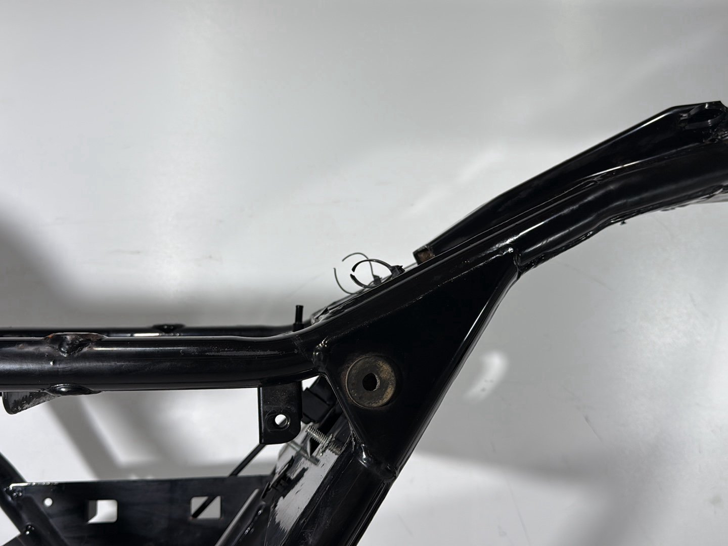 1999 - 2006 Harley-Davidson Touring Electra Glide Body Main Frame Chassis SLVG 47900-02A