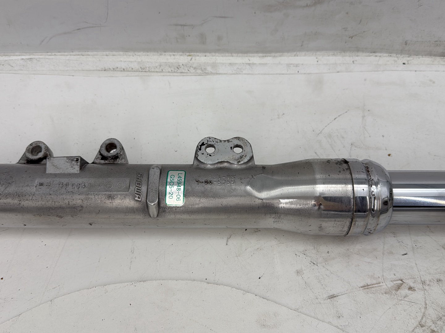2006 Harley Dyna Super Glide Custom FXDCI OEM Front Triple Tree Set & LH RH Fork Legs Sliders