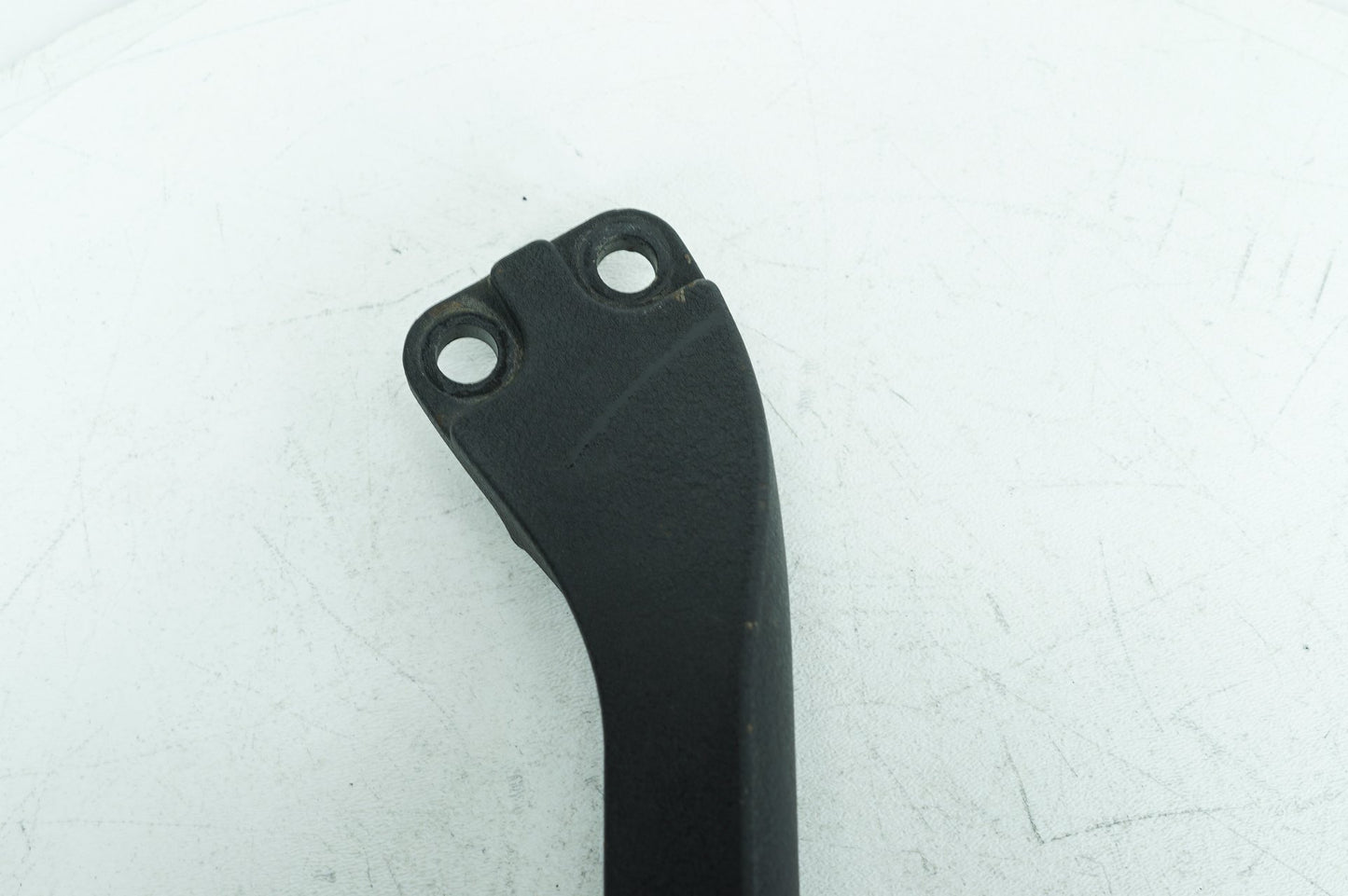 2007 - 2017 Harley-Davidson Dyna Super Glide Right Foot Rest Support Bracket Peg 33032-99