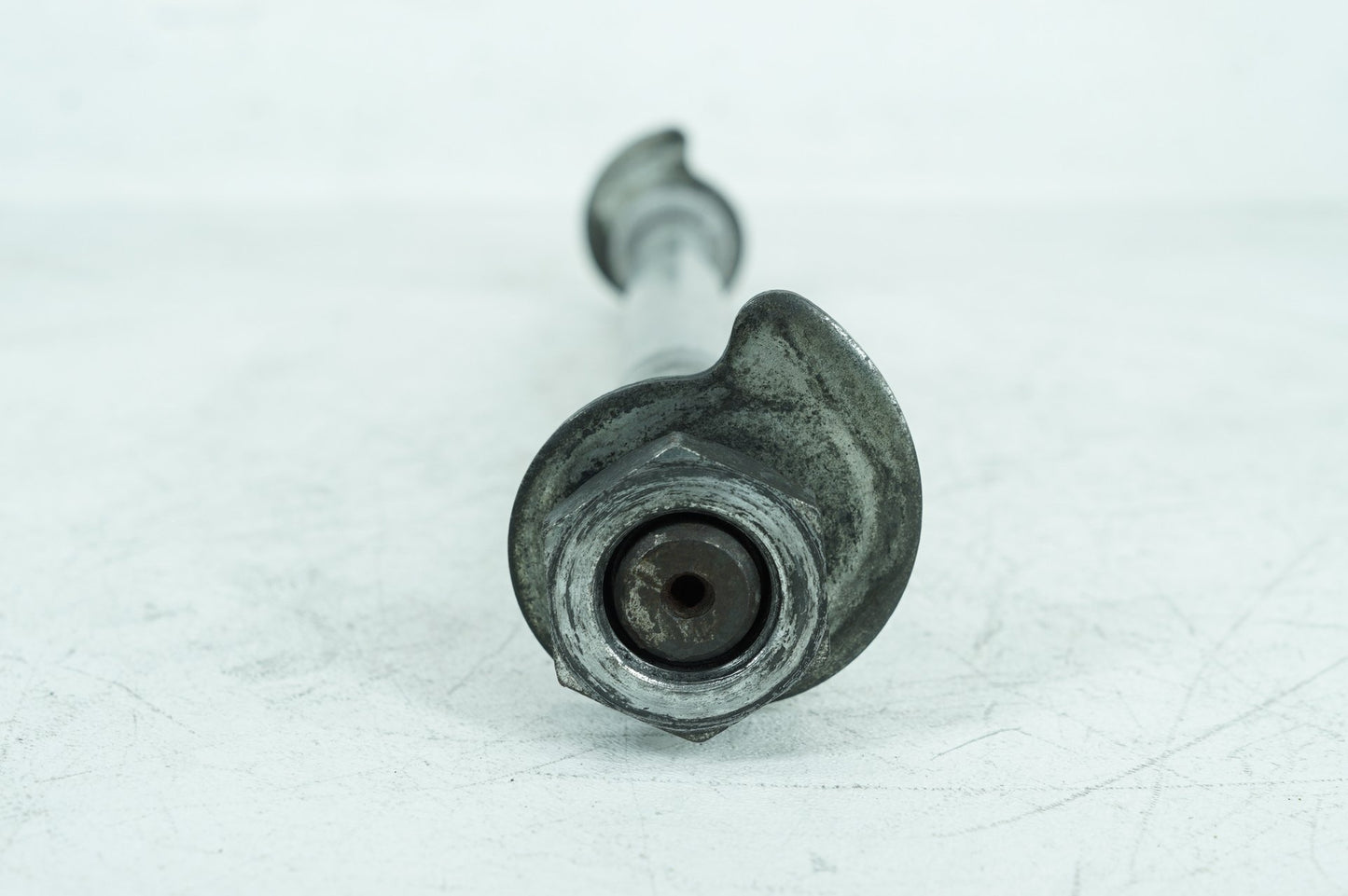 2007 - 2012 Harley-Davidson Touring Electra Glide Ultra Rear Wheel Axle Bolt Shaft 41056-09