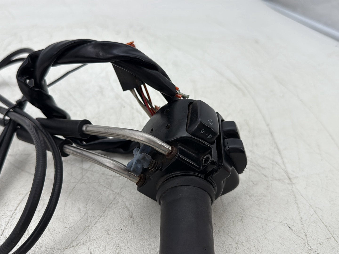 2006 Harley Sportster XL883L 883 Low Right Engine Start Kill Switches Controls