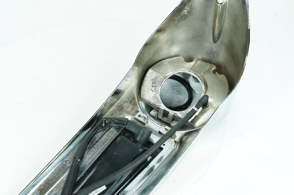 08 Harley Touring FLHTC Electra Glide Ultra OEM Fuel Gas Tank Dash Console NOKey