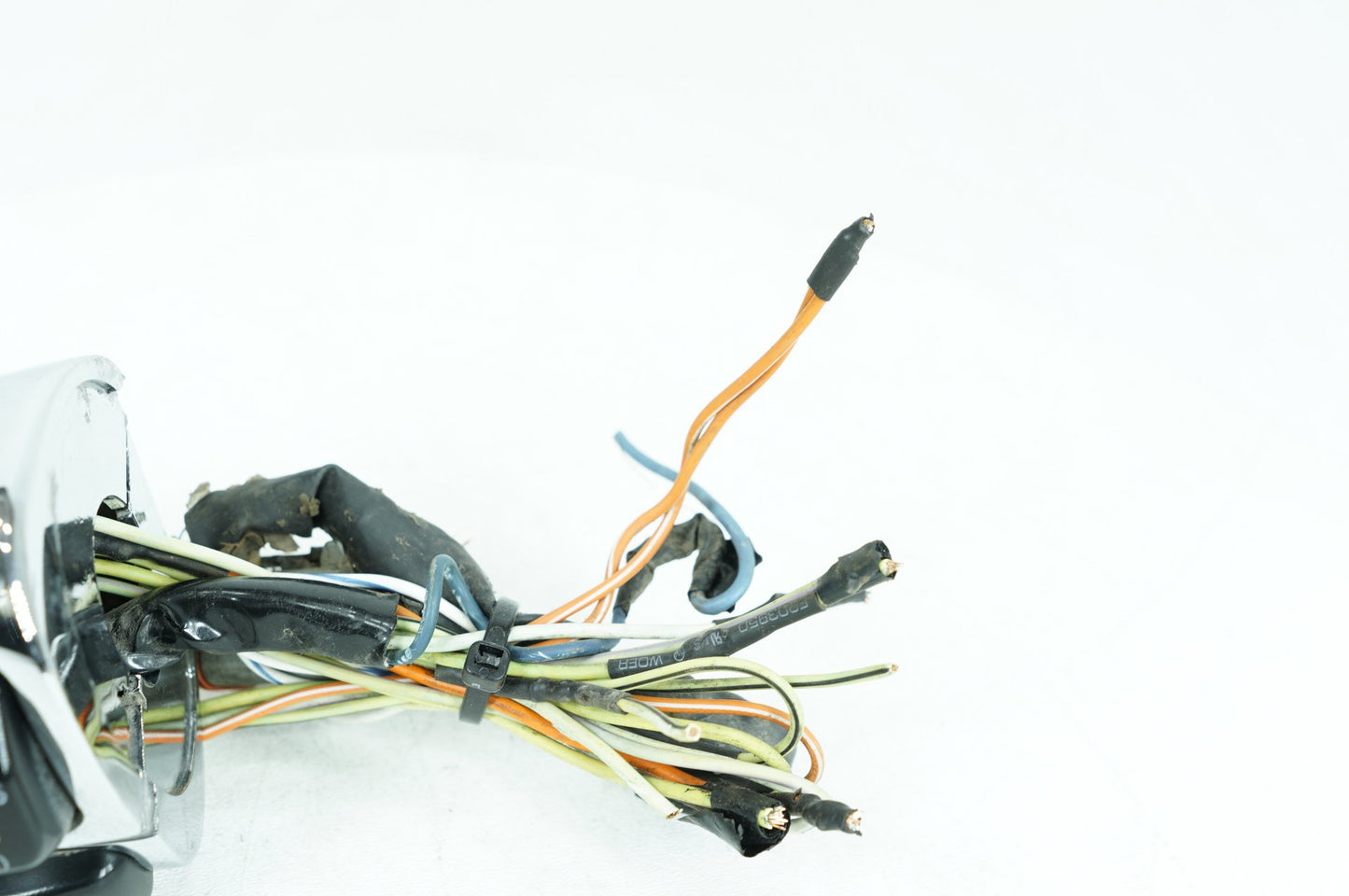 1999 - 2006 Harley-Davidson Touring Road King Classic Left Turn Signal Headlight Switches Controls  	71685-06A