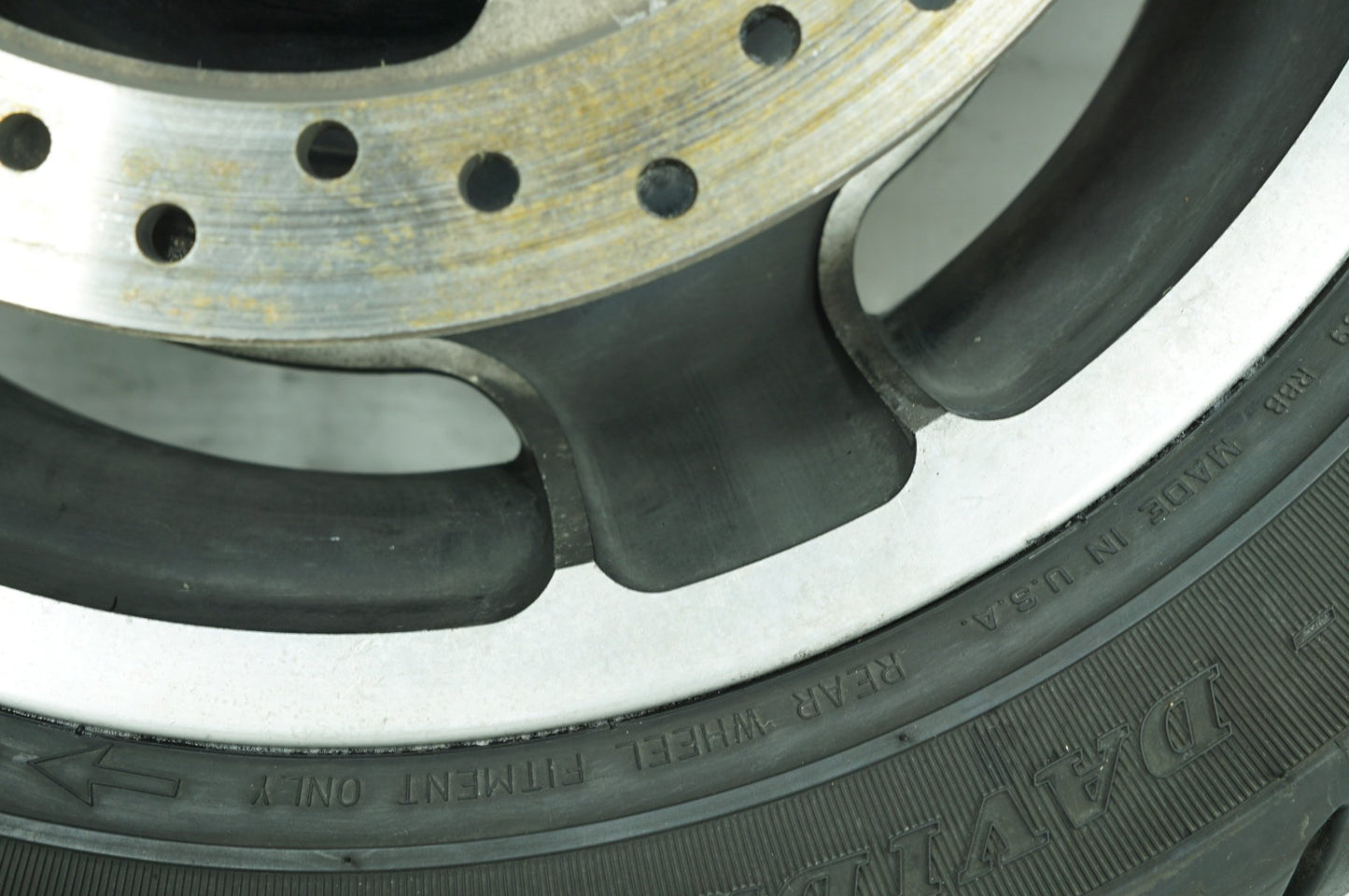 2009 - 2016 Harley-Davidson Touring Street Glide Rear Wheel Rim Tire 41288-09