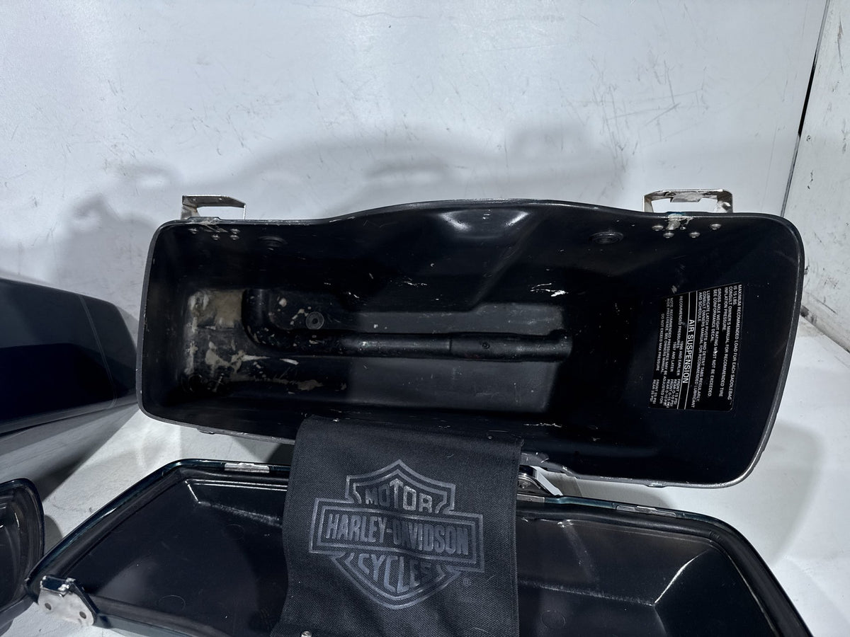 01 Harley Electra Glide Touring Classic OEM Left Right Saddlebags Luggage NOKey