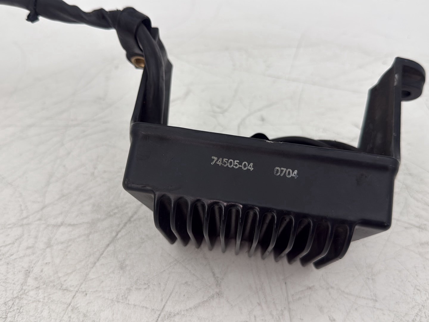 2004 Harley Touring FLHT Electra Glide OEM Voltage Regulator Rectifier