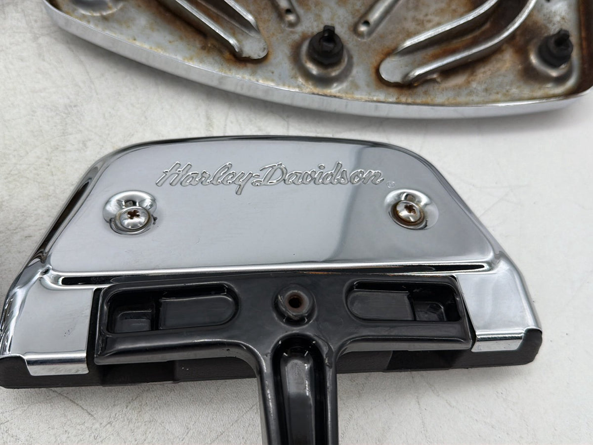 2006 Harley Electra Glide Touring Ultra FLHTCUI OEM Left Right Driver & Pass Floorboard Foot Rest