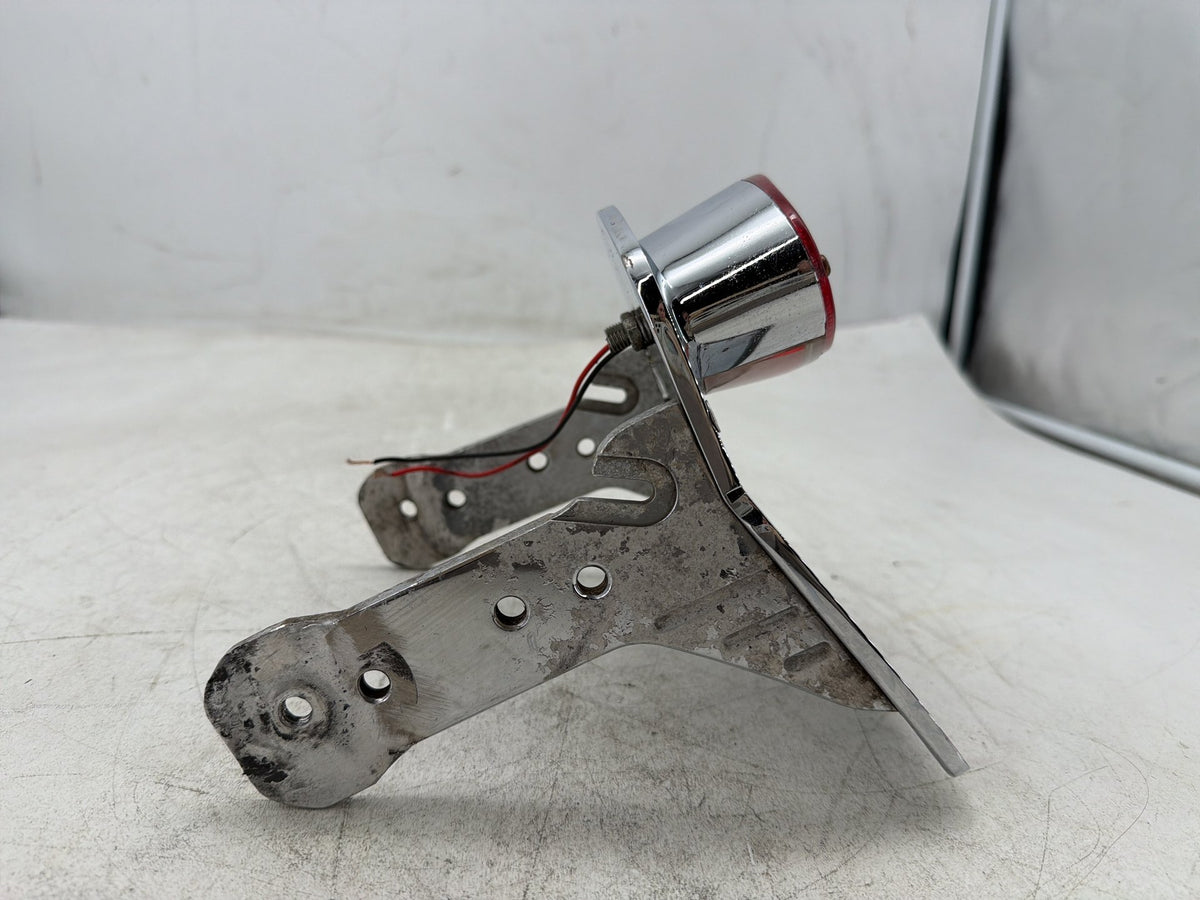 2002 Harley Dyna Wide Glide OEM Rear Brake Taillight Tail Lamp w/ License Plate