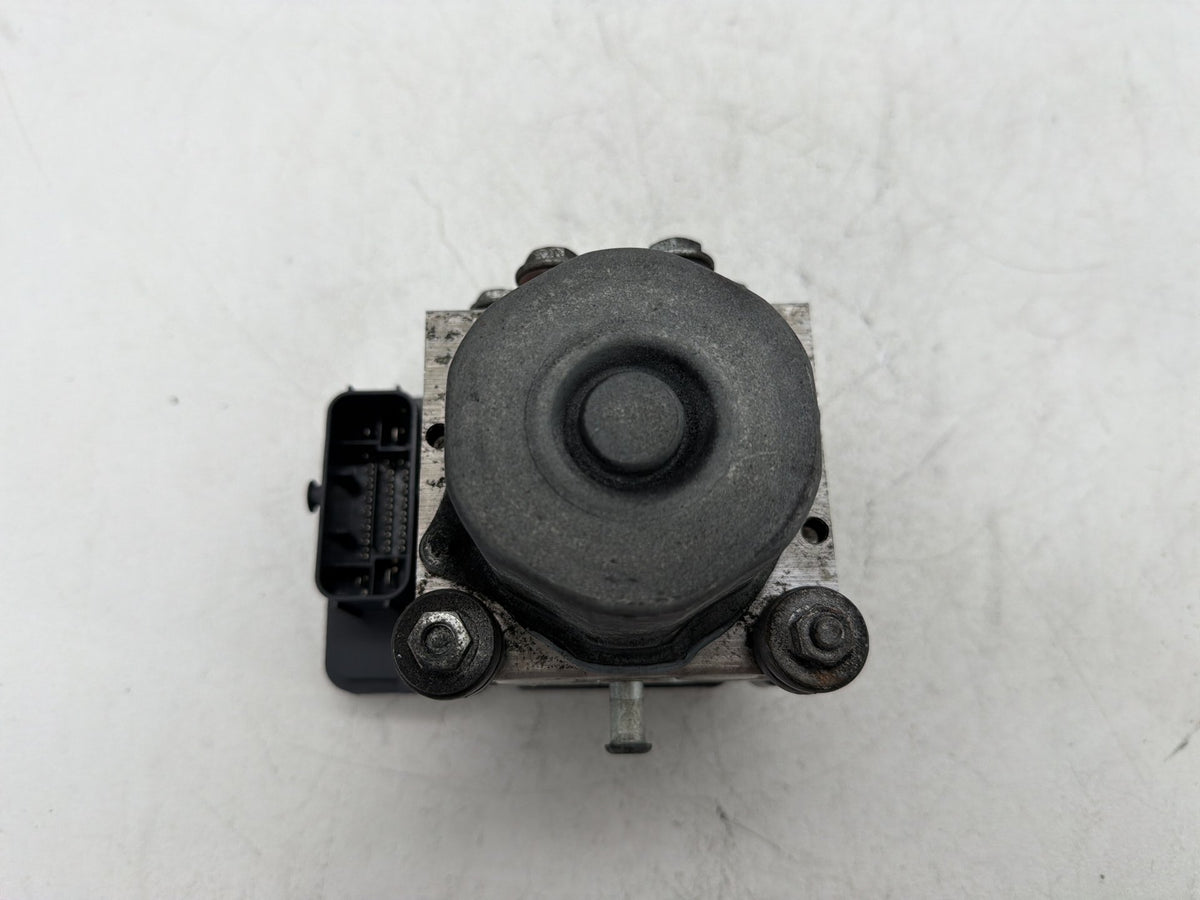 2014 Harley Electra Glide Touring Ultra OEM ABS Brake Pump & Control Module