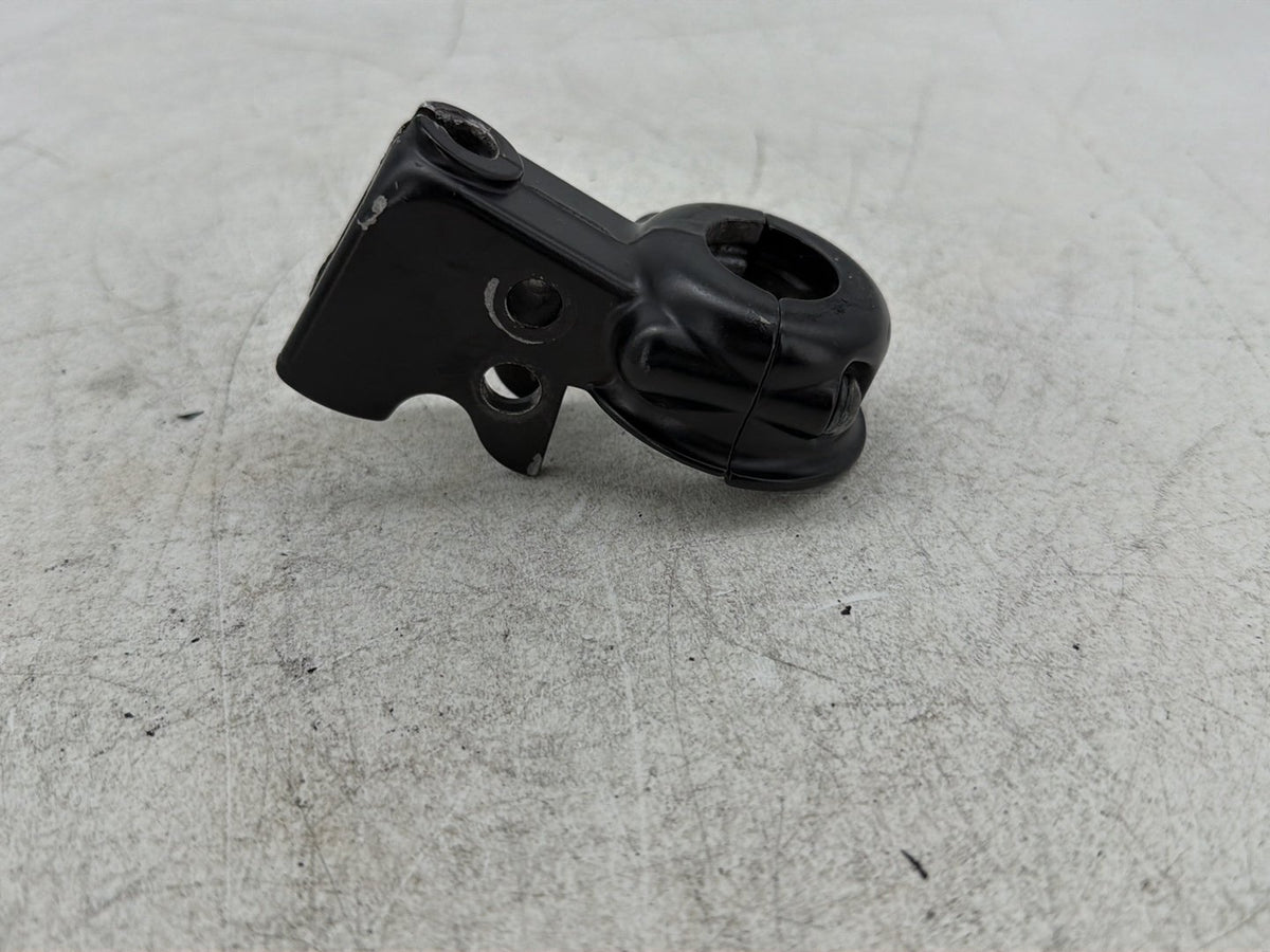 2003 Harley Electra Glide Touring OEM Clutch Hand Lever Clutch Perch 38608-96