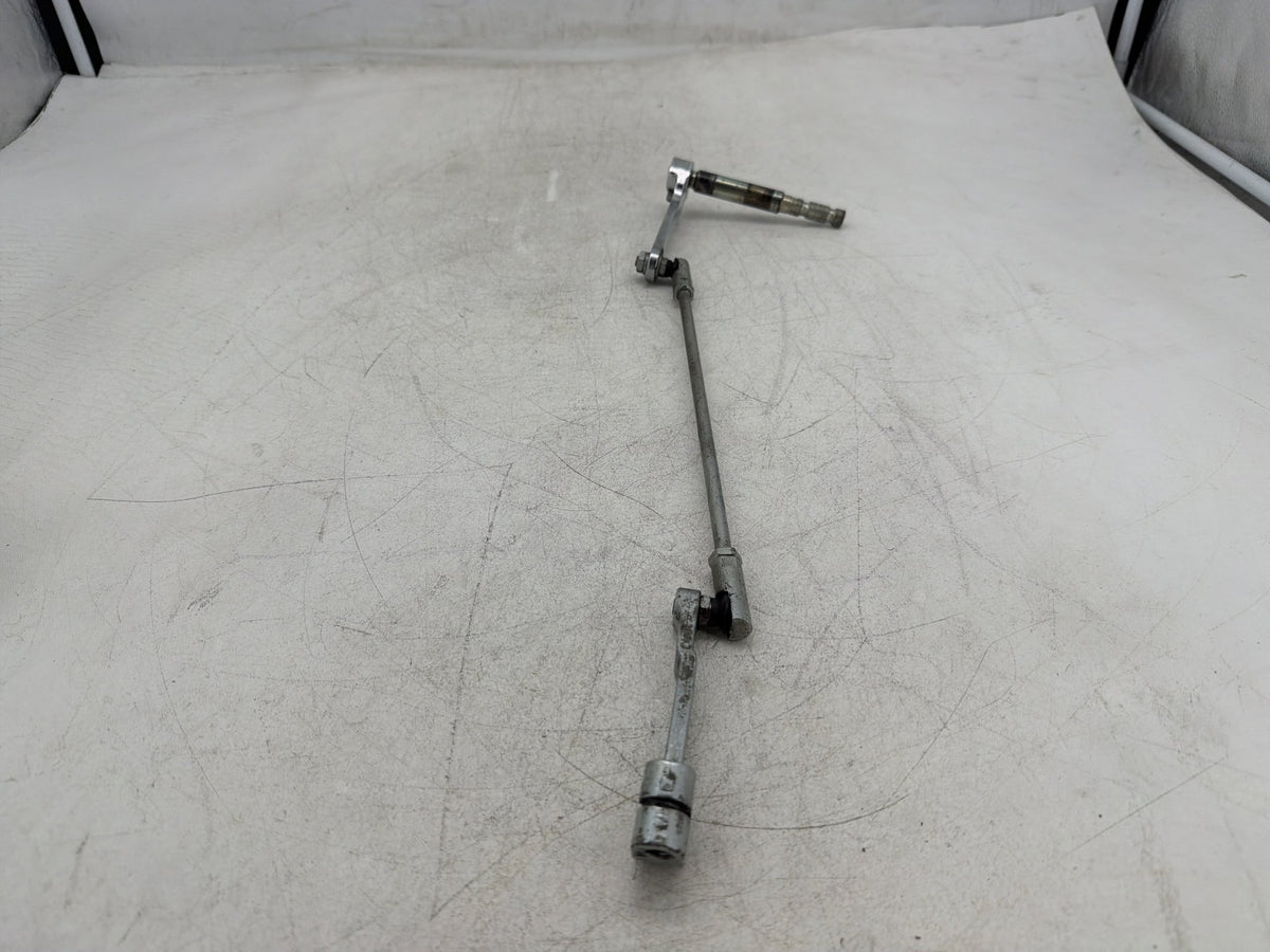 2013 Harley Electra Glide Touring FLHTCU OEM Gear Shifter Lever w/ Rod linkage