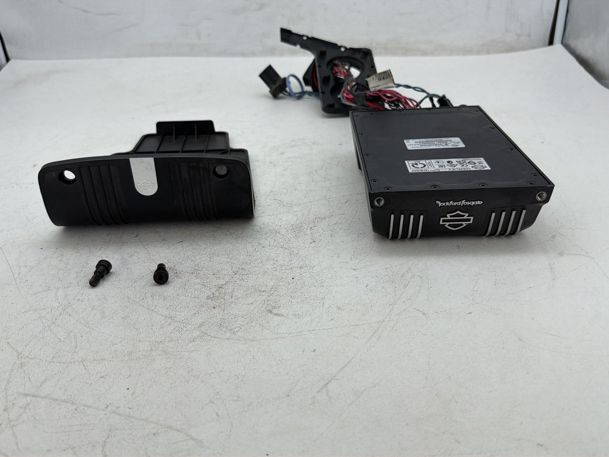 2014 Harley Street Glide Rockford Fosgate Radio Stereo Audio Sound Amplifier Amp