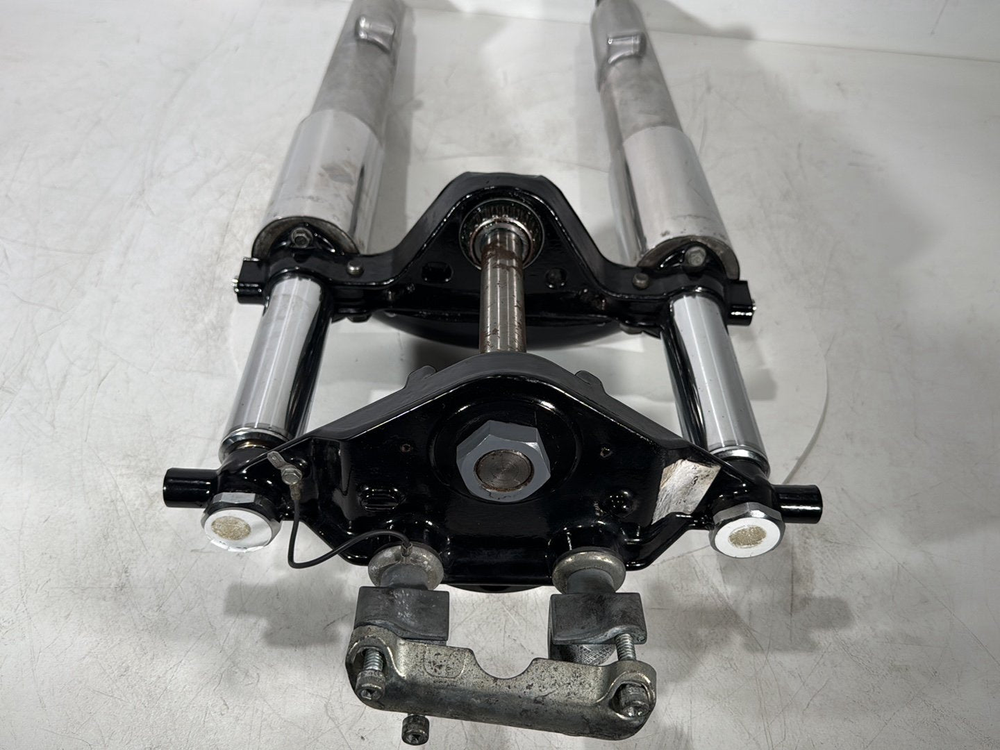 2007 - 2016 Harley-Davidson Touring Electra Glide Ultra Front Triple Tree Set & LH RH Fork Legs Sliders 45435-10