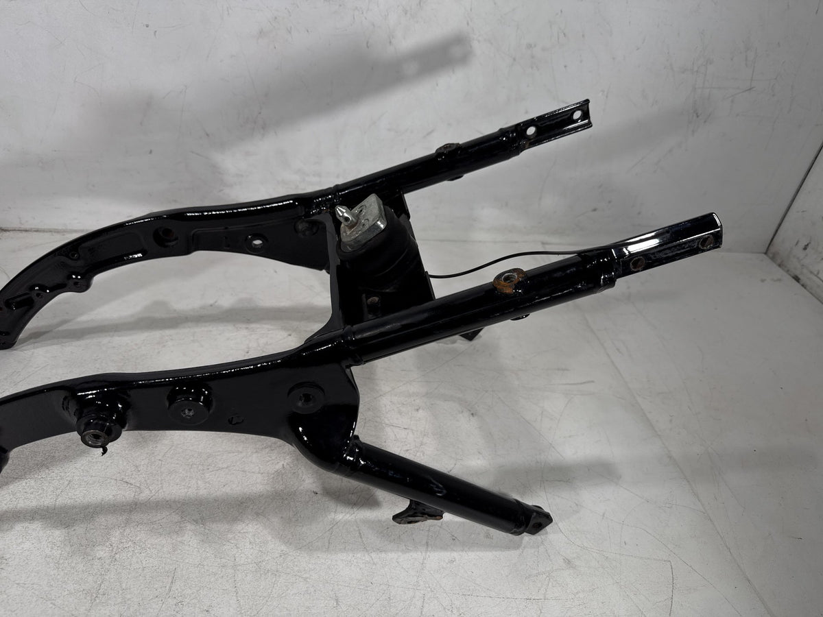 2011 Harley Electra Touring Police OEM Rear Back Sub Frame Rail Bar 48079-09BHP