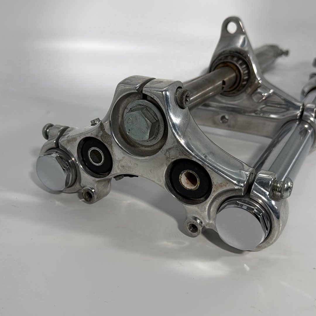 02 Harley Sportster XL1200 C OEM Front Triple Tree Set & LH RH Fork Legs Sliders