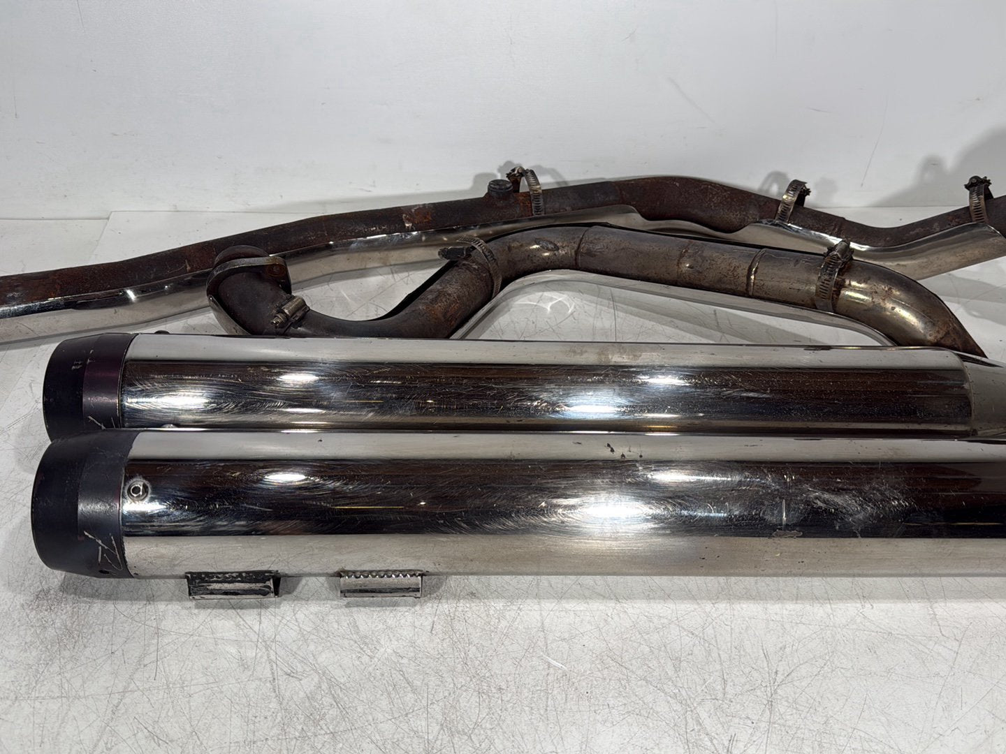 2006 Harley Touring FLHRI Road King OEM Exhaust Header Pipes Muffler