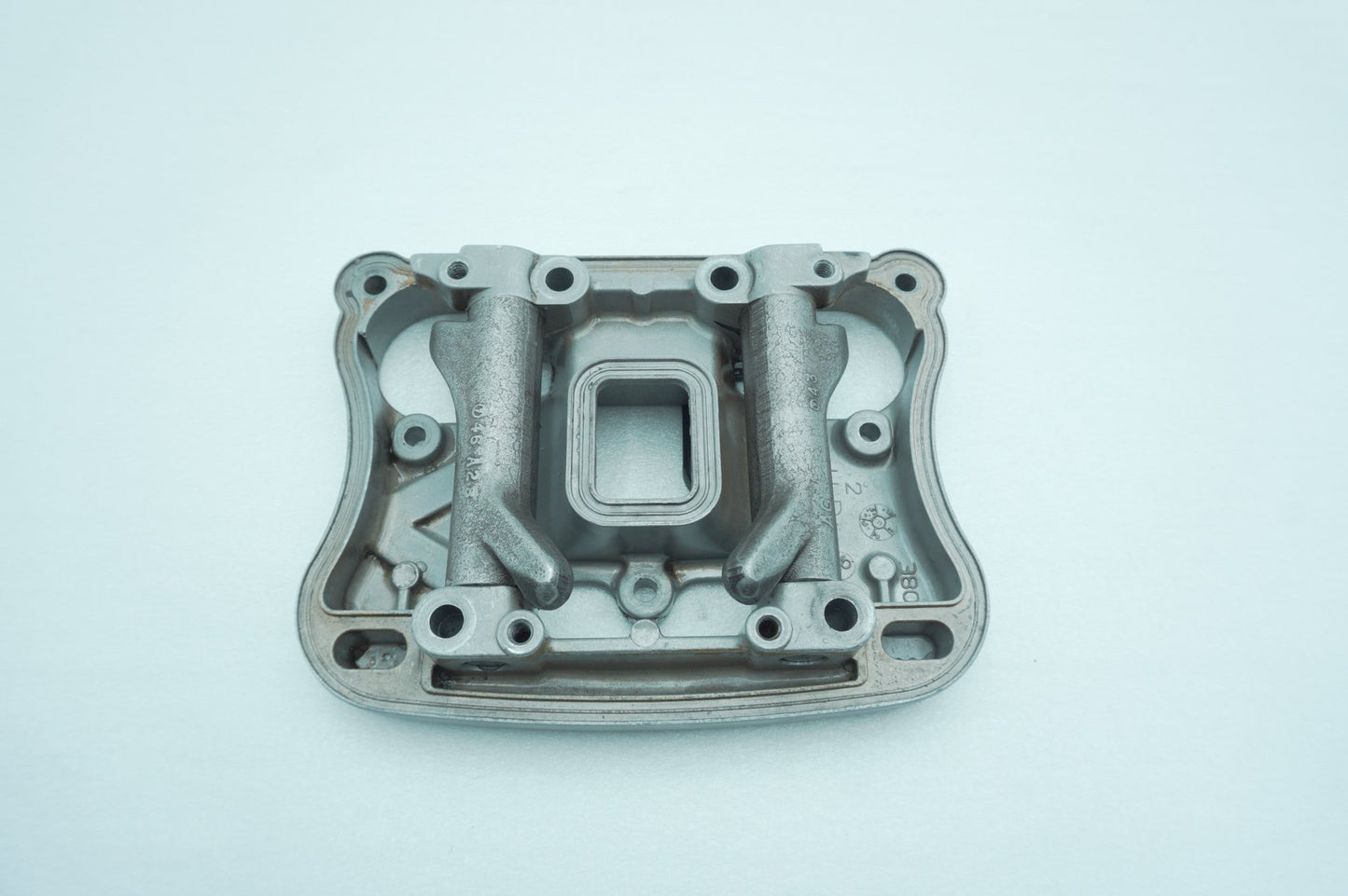 1991 - 2003 Harley-Davidson Sportster  Twin Cam Lower 1 Rocker Box 17543-99A 17501-86B