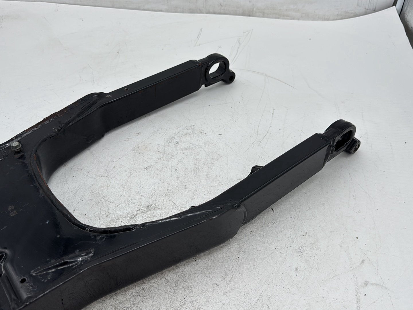 2006 Harley Street Glide Touring FLHXI OEM Rear Fork Swingarm Swing Arm