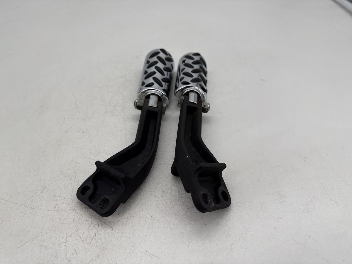 2007 Harley Dyna Super Glide FXD OEM Passenger Left & Right Foot Pegs