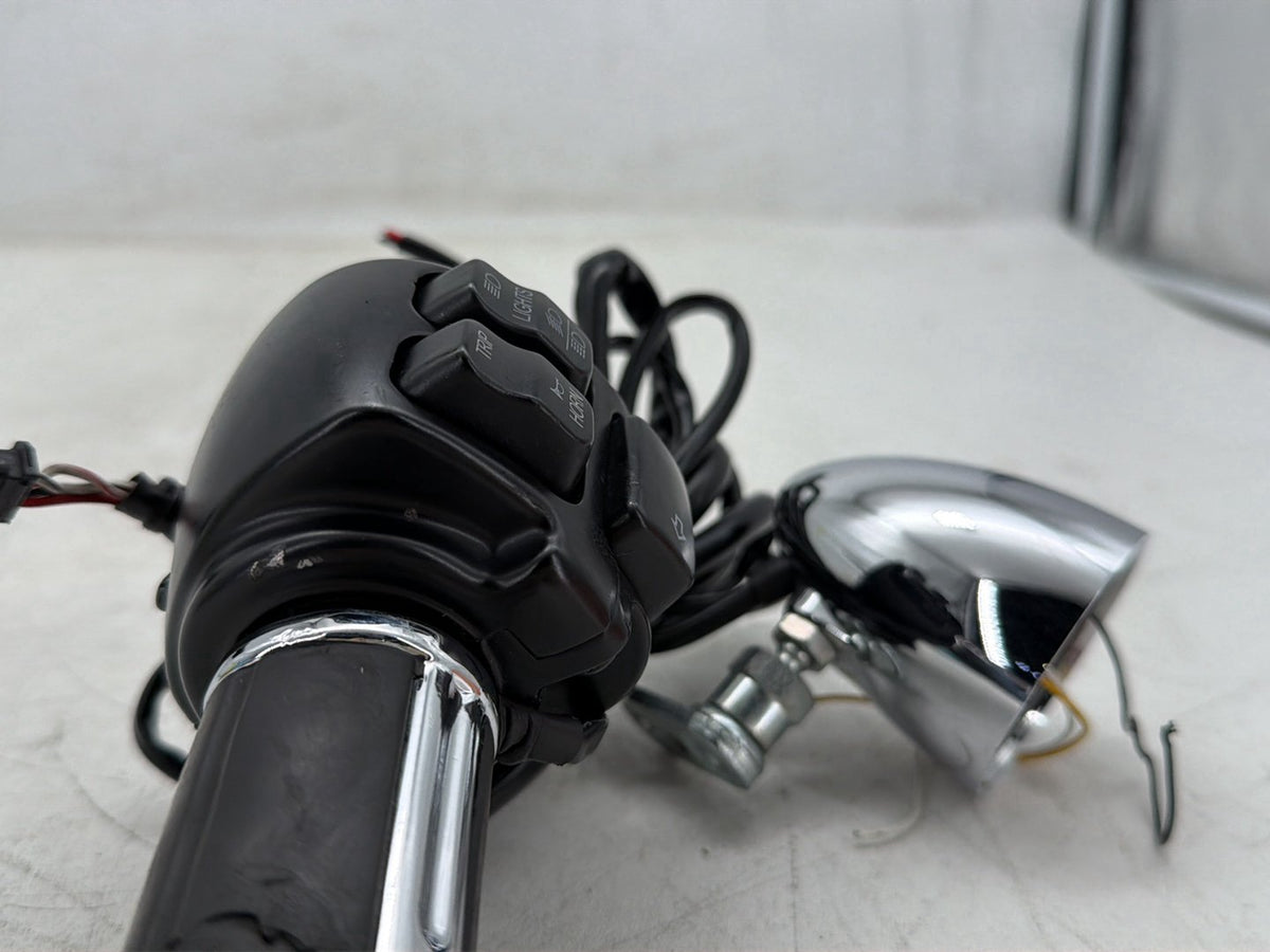 2014 Harley Dyna Low Rider Left Turn Signal Headlight Switches Controls SKULL