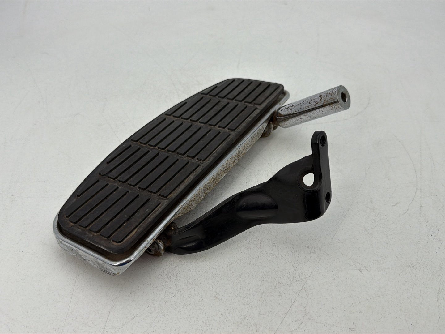 1986 - 1998 Harley-Davidson Softail Heritage Classic Left Driver 1 Floorboard Foot Rest 50614-91A