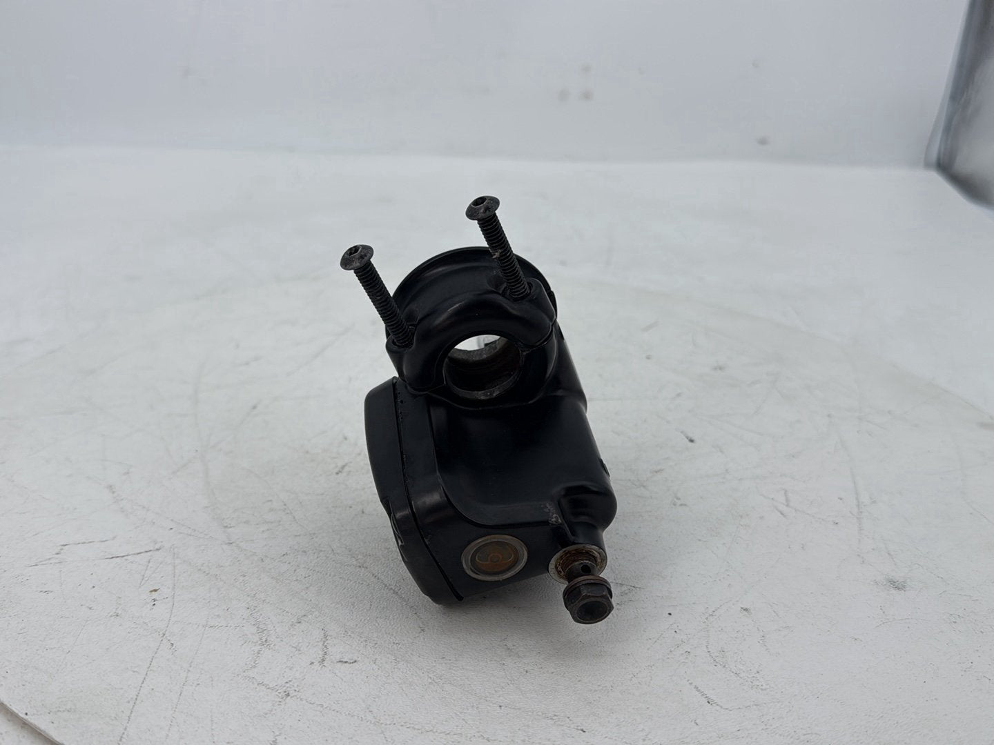 2008 - 2016 Harley-Davidson Touring Electra Glide Ultra Front Right Brake Lever Master Cylinder 44551-08C