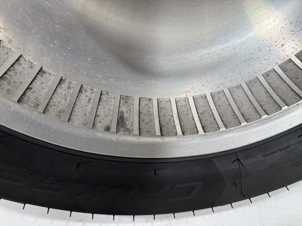 2001 Harley Softail Deuce FXSTD OEM Rear Wheel Rim Tire 160/70-17 17"