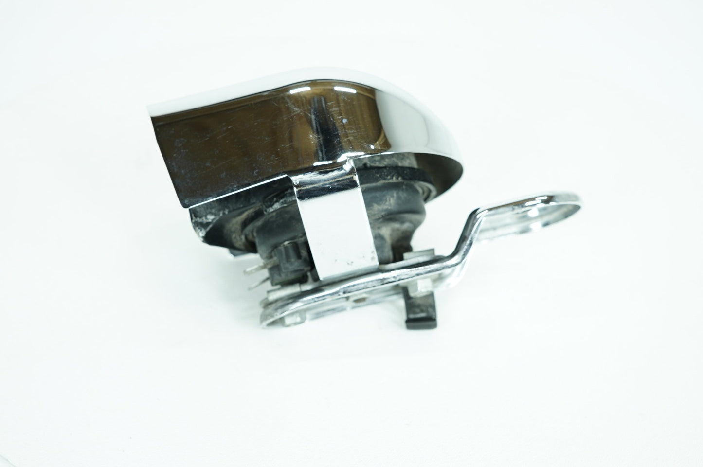 2008 - 2016 Harley-Davidson Touring Electra Police Horn Signal Klaxon Chrome Cover 69012-93A