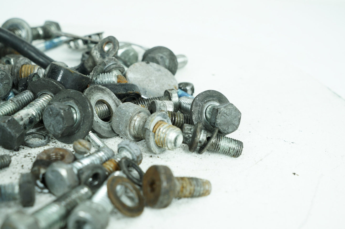 1999 - 2006 Harley-Davidson Touring Road King Hardware Bolts Nuts & Brackets