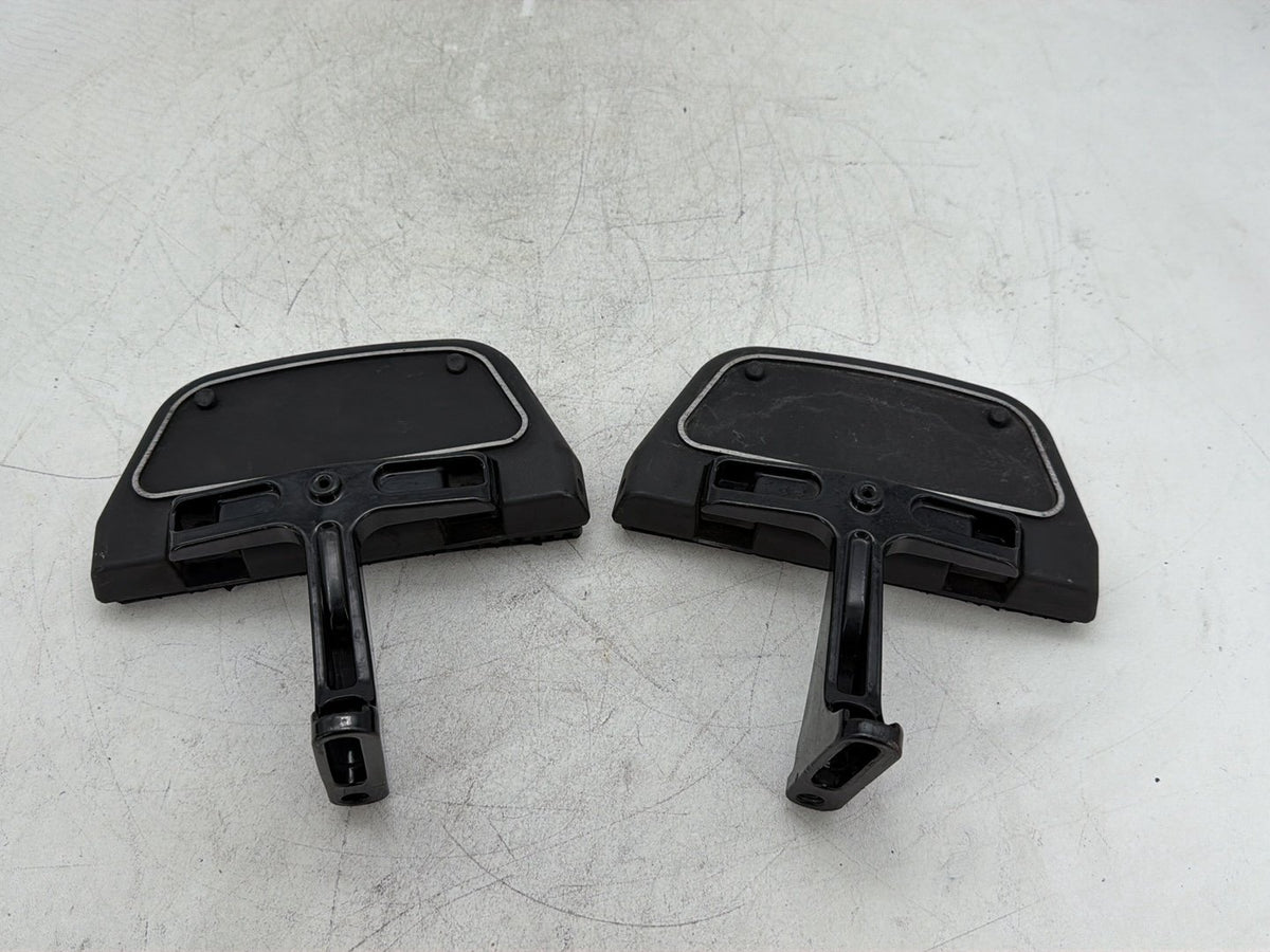 10 Harley Electra Glide Touring OEM Left & Right Passenger Floorboard Foot Rest