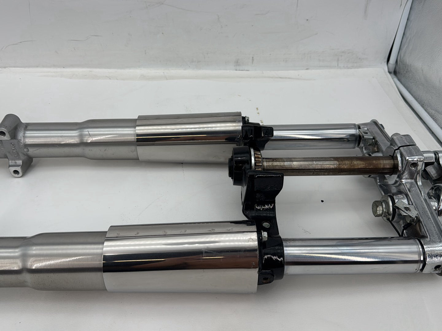 2007 Harley Softail Heritage Classic FLSTC OEM Front Triple Tree Set & LH RH Fork Legs Sliders