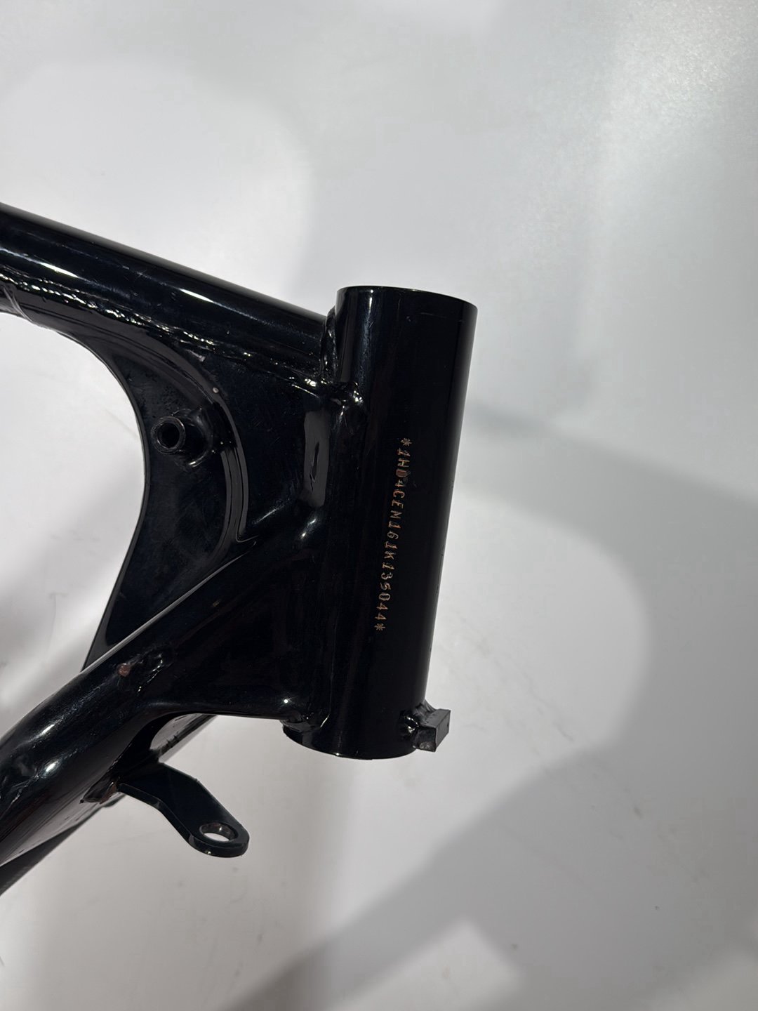 2001 Harley Sportster 883 Hugger XLH883 OEM Body Main Frame Chassis CLN CLR