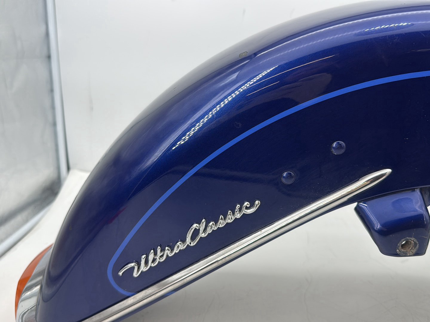 2007 Harley Touring FLHTCU Electra Glide Ultra OEM Front Wheel Fender Shell Panel