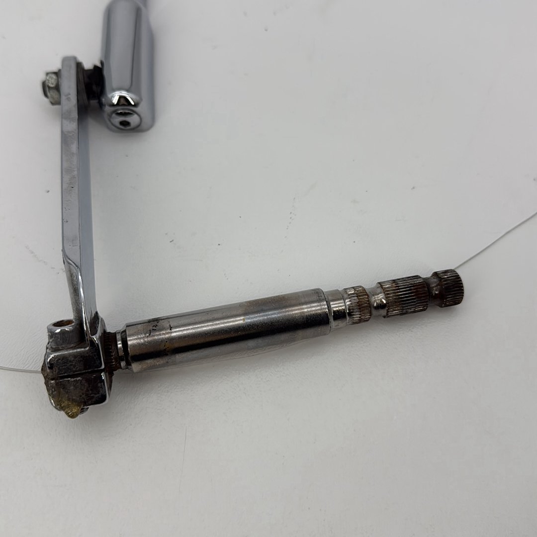 2007 - 2012 Harley-Davidson Touring Street Glide Gear Shifter Lever w/ Rod linkage  	33709-82A