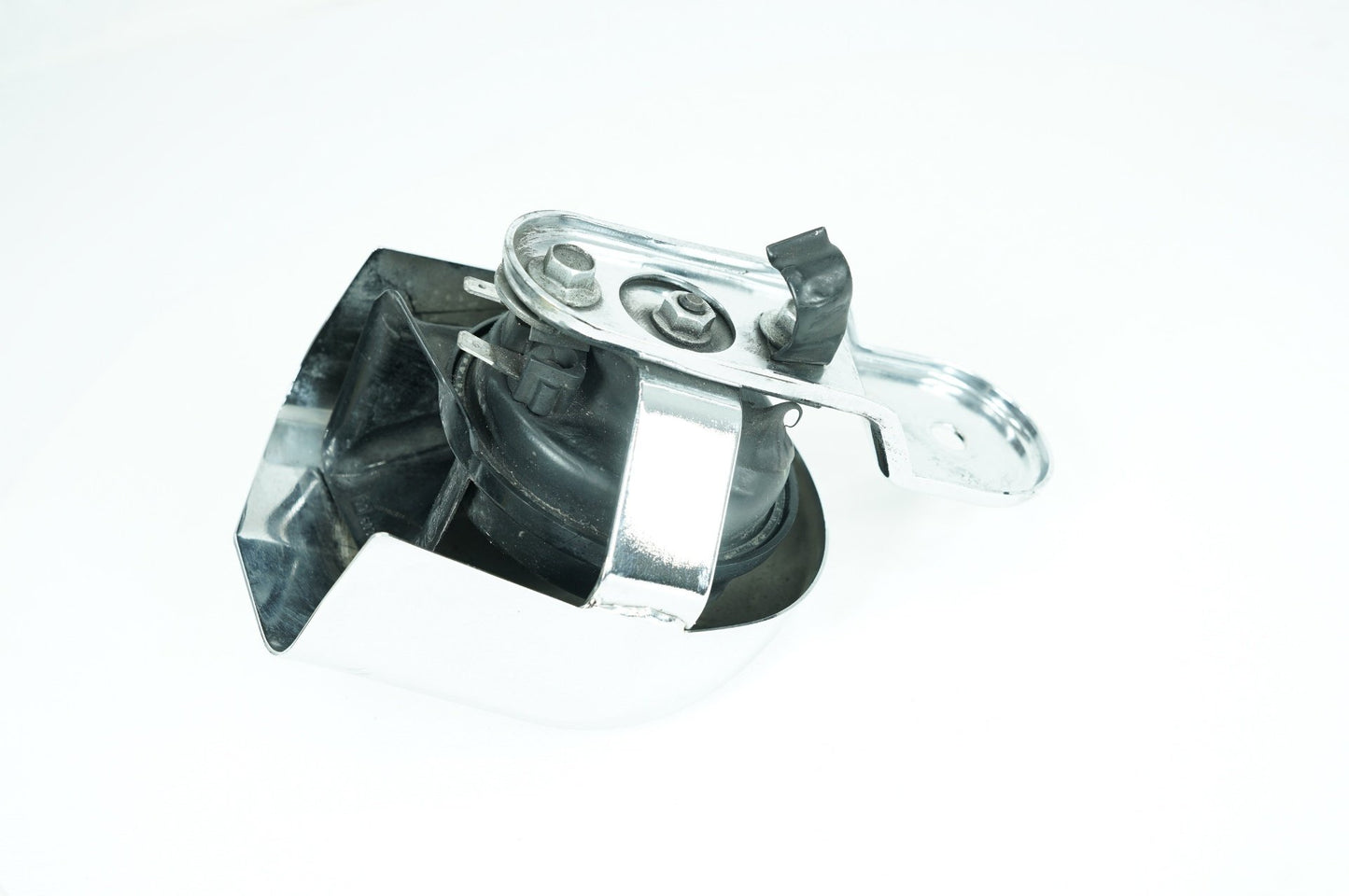 2012 Harley-Davidson Touring FLHX - Horn Signal Klaxon Chrome Cover PN: 69060-90F