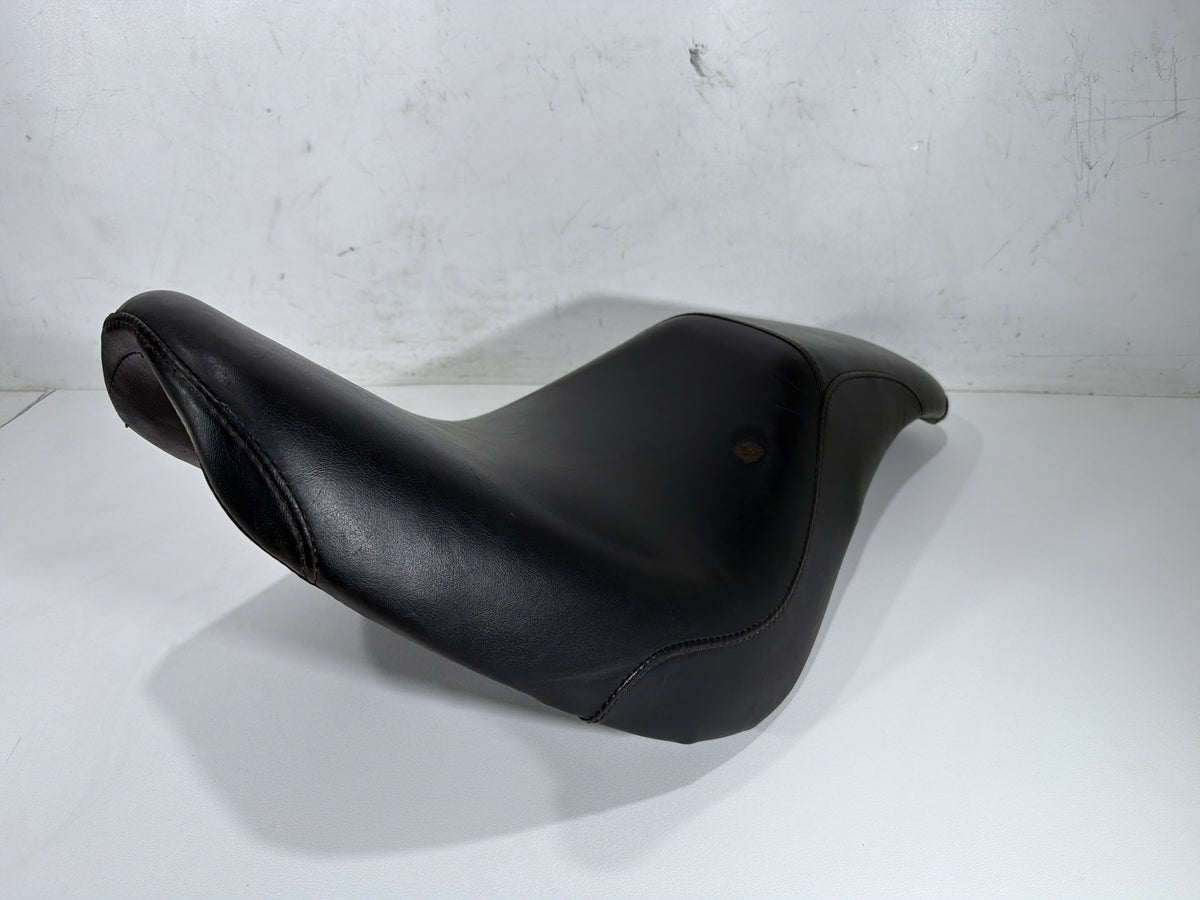 2008 Harley Softail Custom FXSTC OEM Passenger Rider Driver Seat Saddle