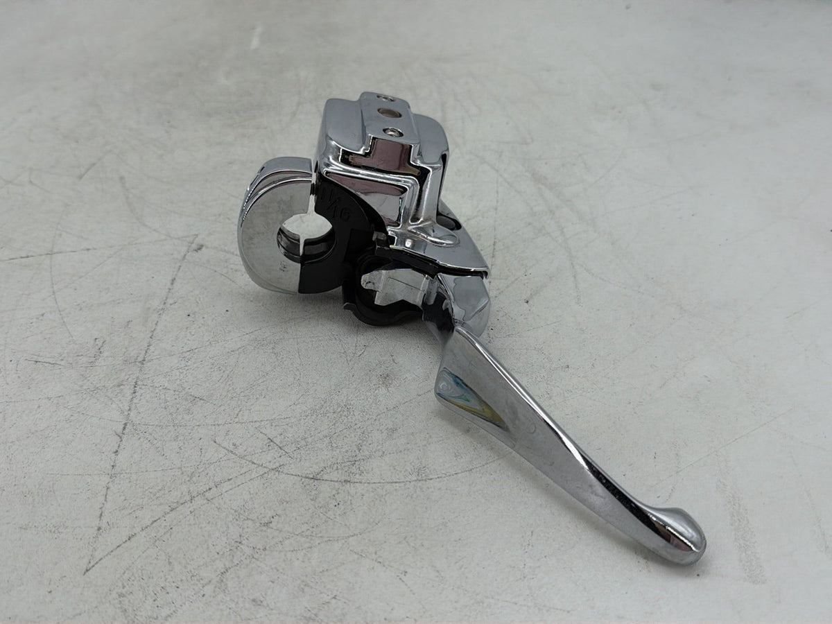 2006 Harley Electra Glide Touring Ultra FLHTCUI OEM Front Right Brake Lever Master Cylinder