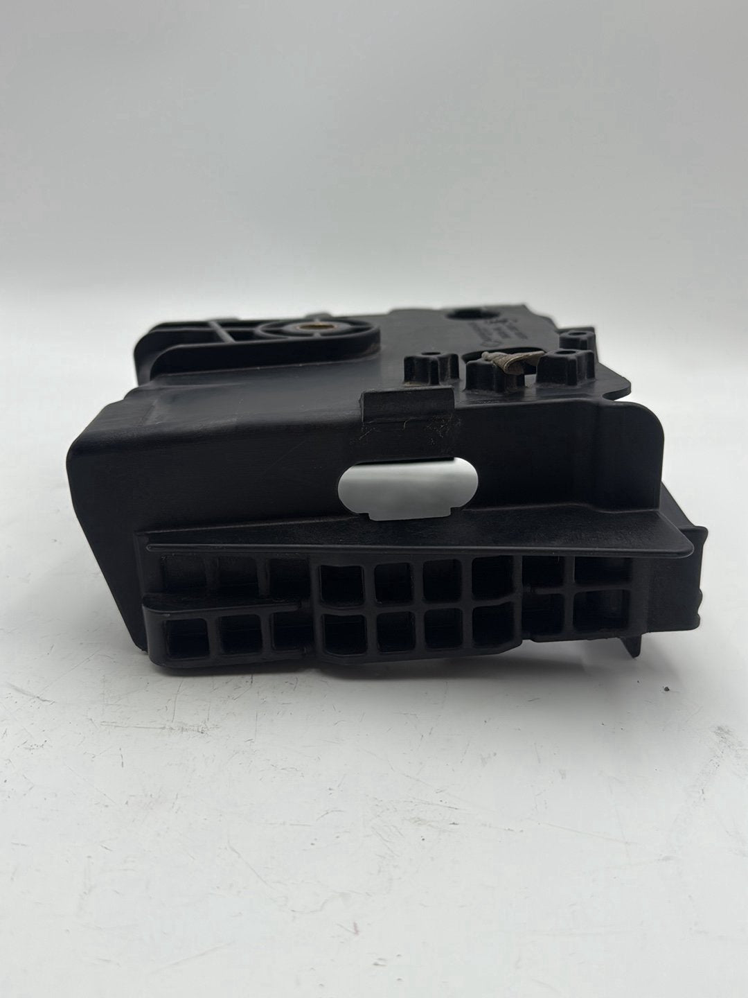 2007 - 2012 Harley-Davidson Dyna Street Bob Battery Tray Bracket Holder Carrier  	70379-06