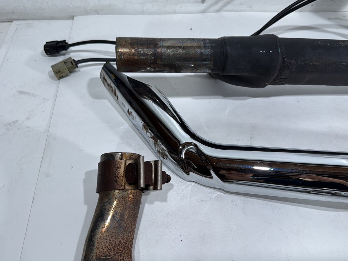 2010 Harley Electra Glide Touring Ultra FLHTCU OEM Exhaust Header Pipes Muffler