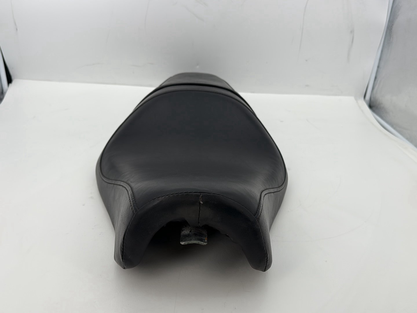2009 Harley Sportster XL1200C 1200 Custom OEM Passenger Rider Driver Seat Saddle
