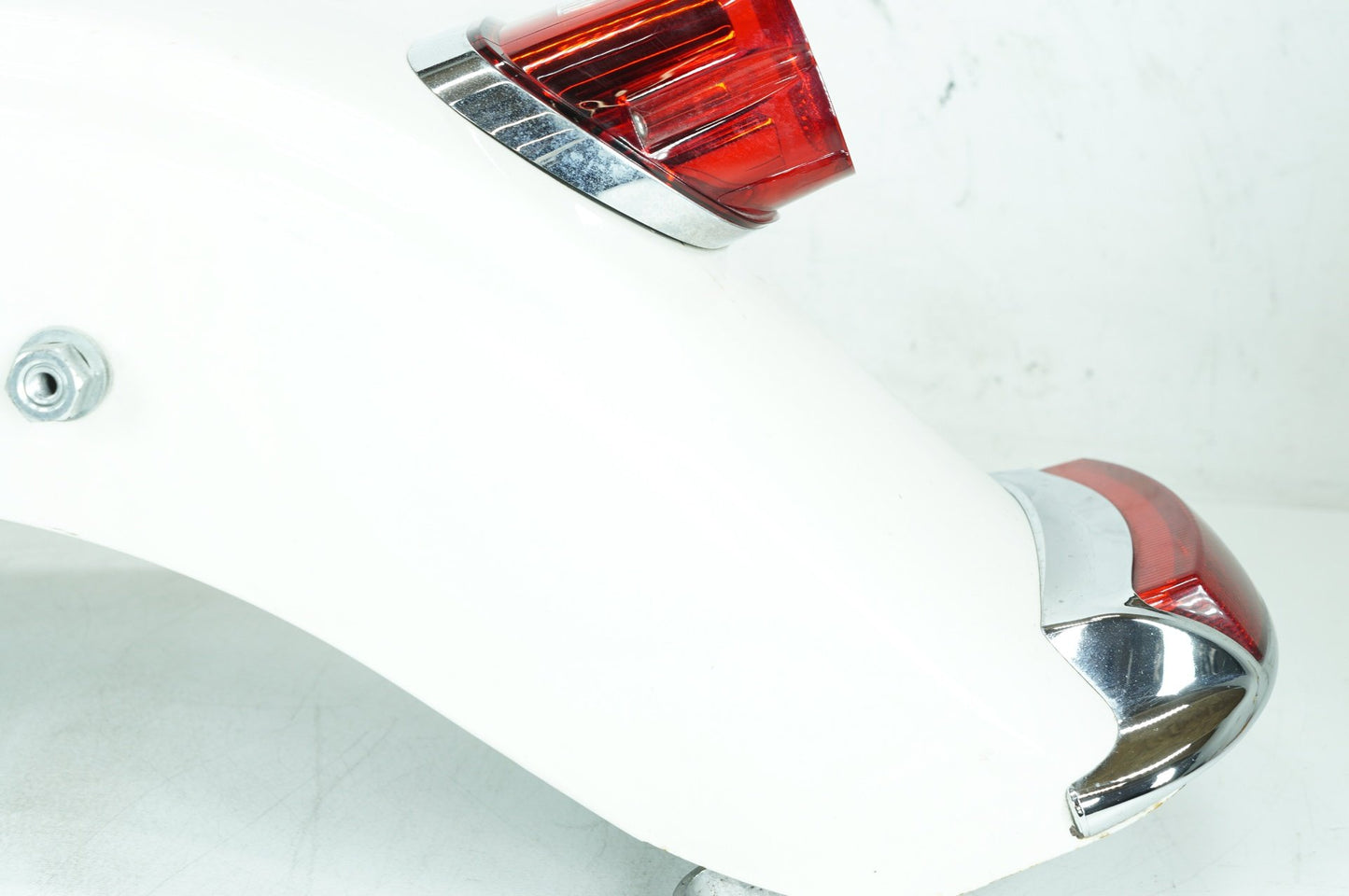 2008 - 2016 Harley-Davidson Touring Electra Glide Ultra Rear Wheel Fender Taillight Brake Lamp 59500046