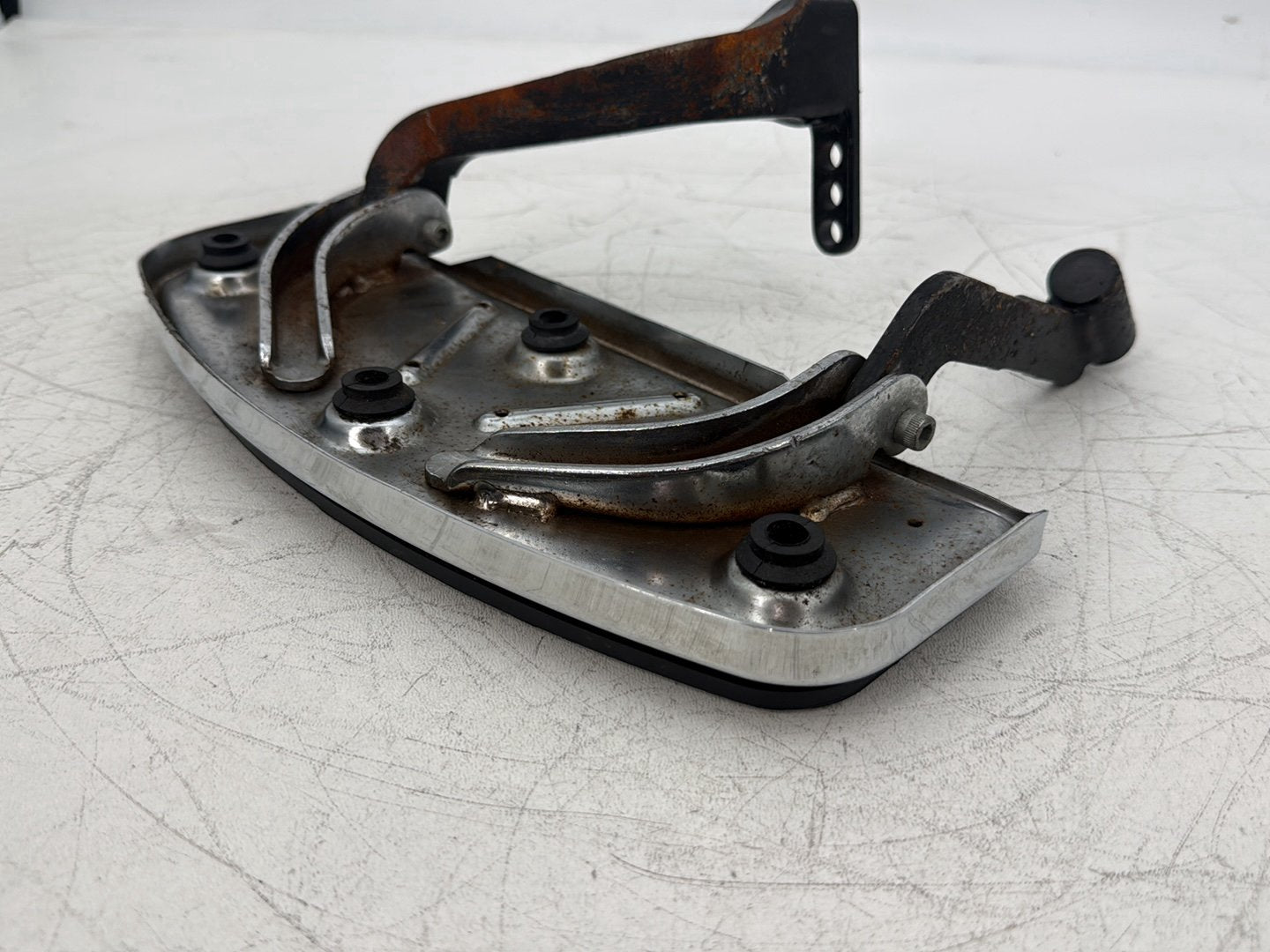 2004 Harley Touring FLHT Electra Glide OEM Left Driver 1 Floorboard Foot Rest