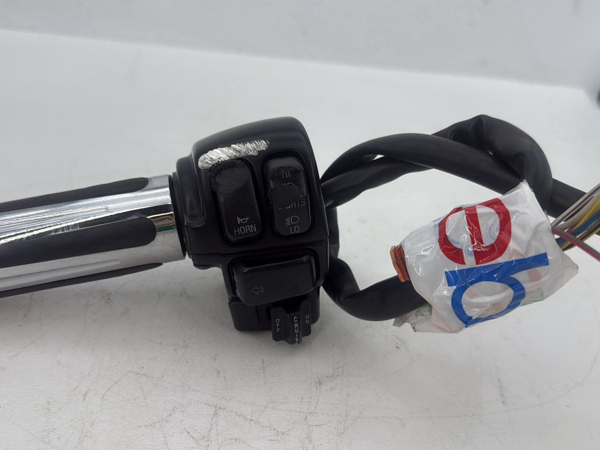 05 Harley Touring Road King Classic Left Turn Signal Headlight Switches Controls