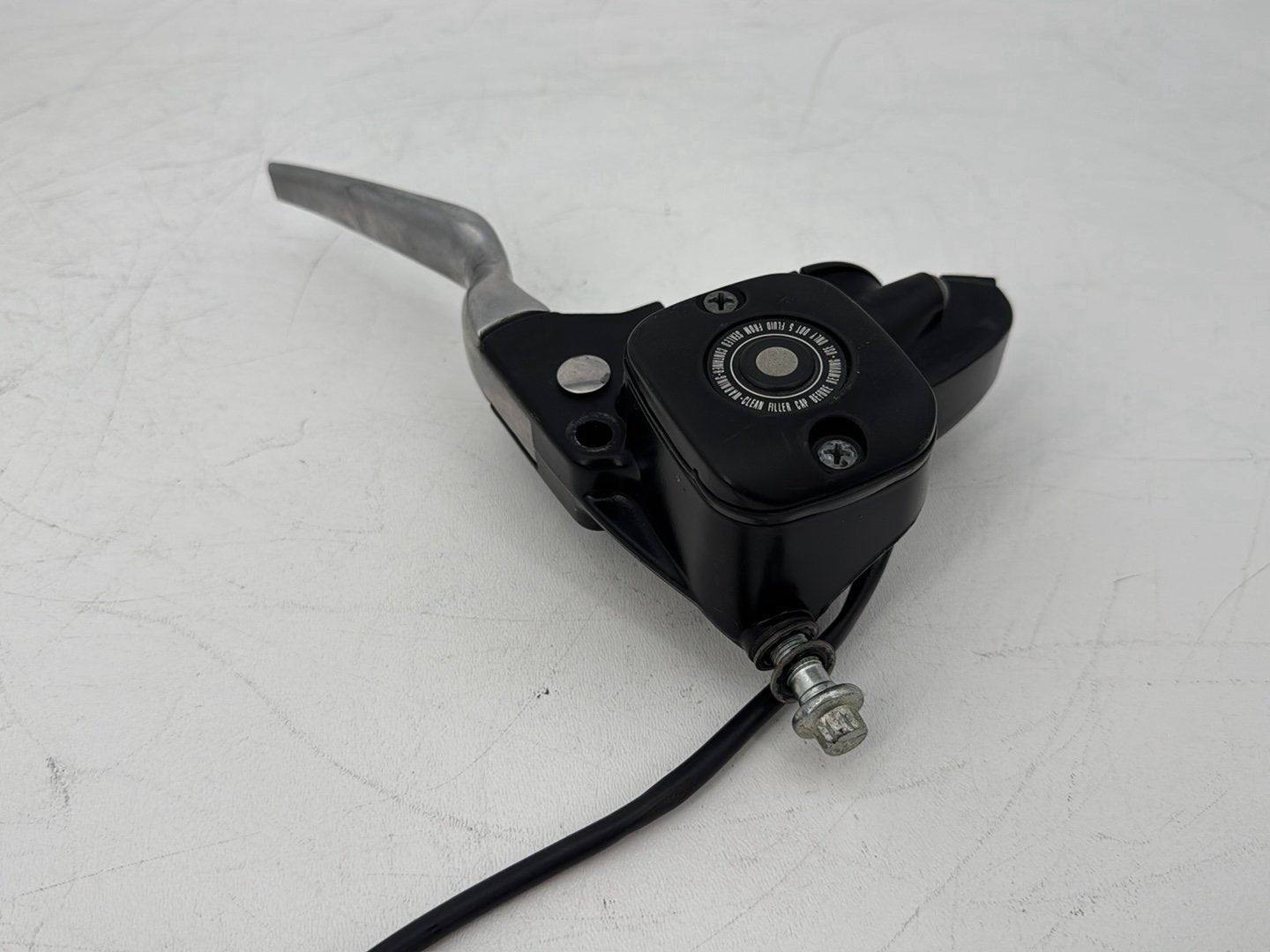 1999 - 2006 Harley-Davidson Touring Electra Glide Classic Front Right Brake Lever Master Cylinder 45013-96D