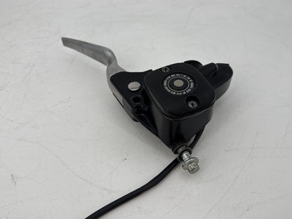 1999 - 2006 Harley-Davidson Touring Electra Glide Classic Front Right Brake Lever Master Cylinder 45013-96D