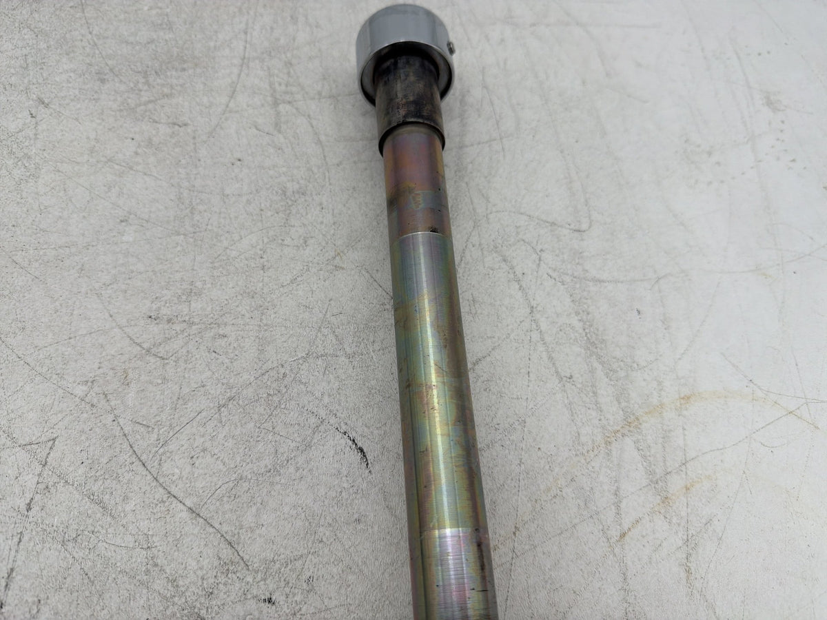 2009 Harley Electra Glide Touring CVO Screamin Eagle Front Wheel Axle Bolt Shaft