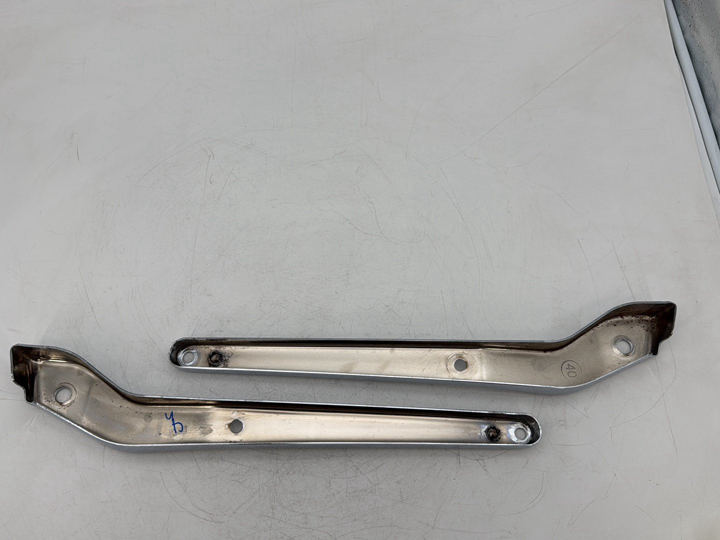 1999 - 2006 Harley-Davidson Dyna Super Glide Rear Left Right Fender Struts Bracket  	59138-96